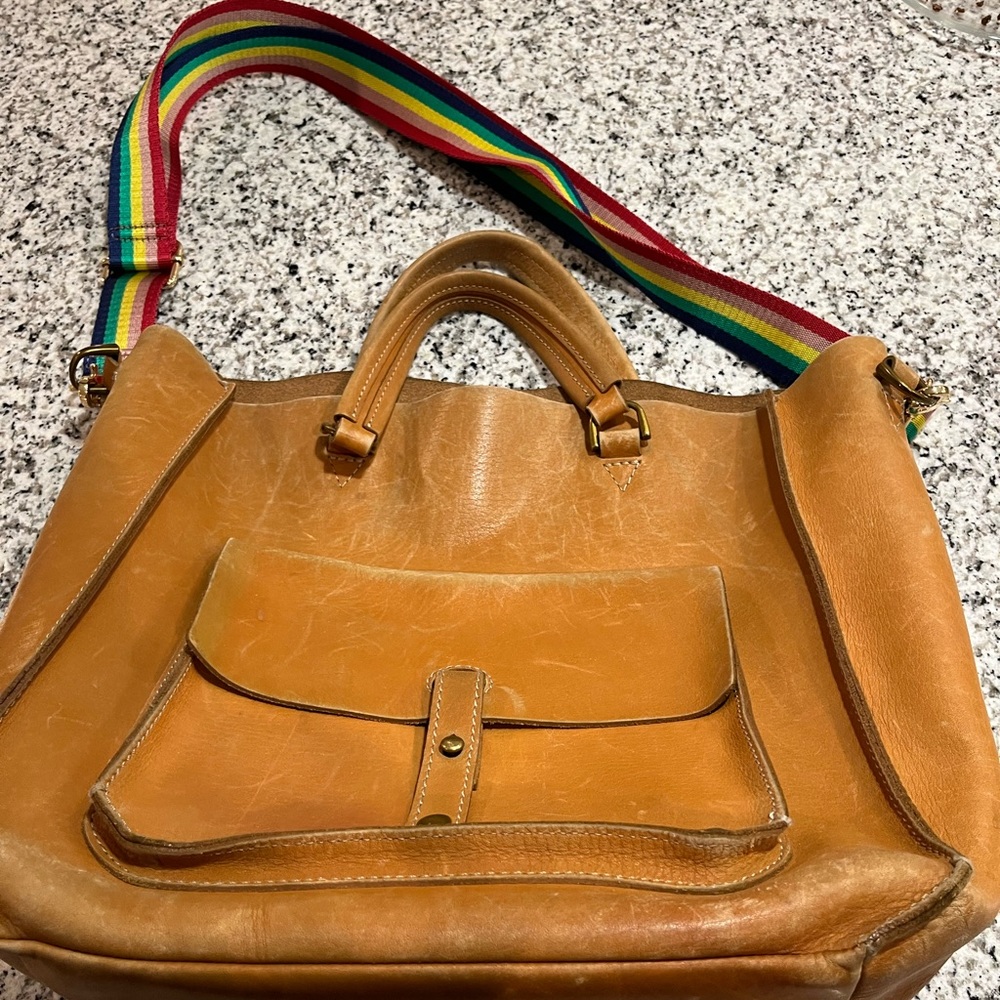 Madewell tote soft distressed leather,ink stains inside seen in pictures